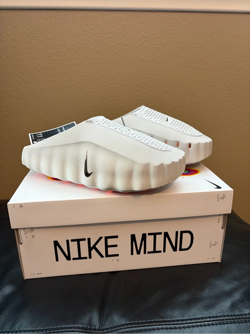 Nike White Men’s Slide Sandals with Small Black Swoosh
